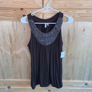 Madison NWT beaded minimalist shirt size M